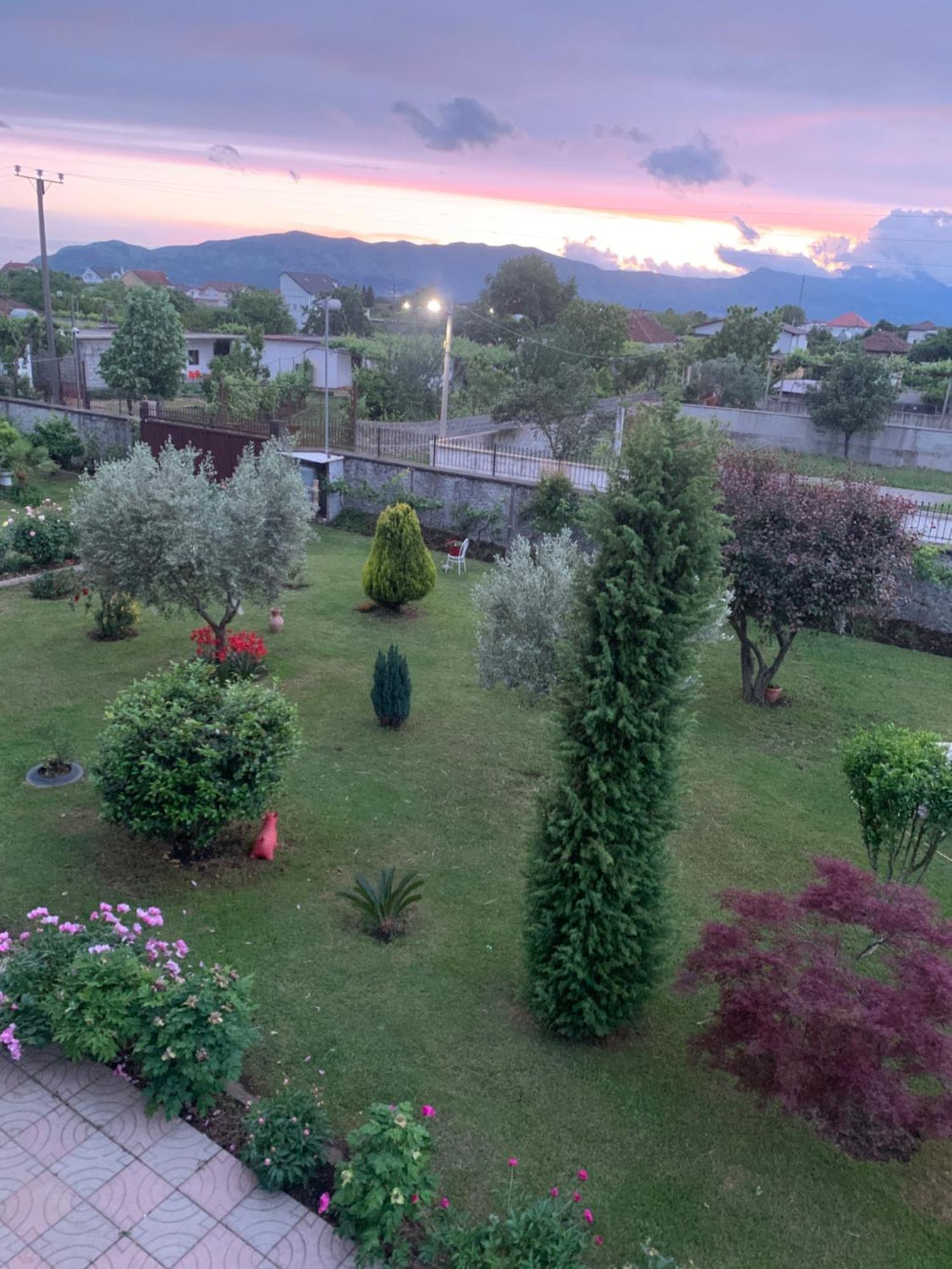 Hotel Villa Linda Shkoder Exterior photo