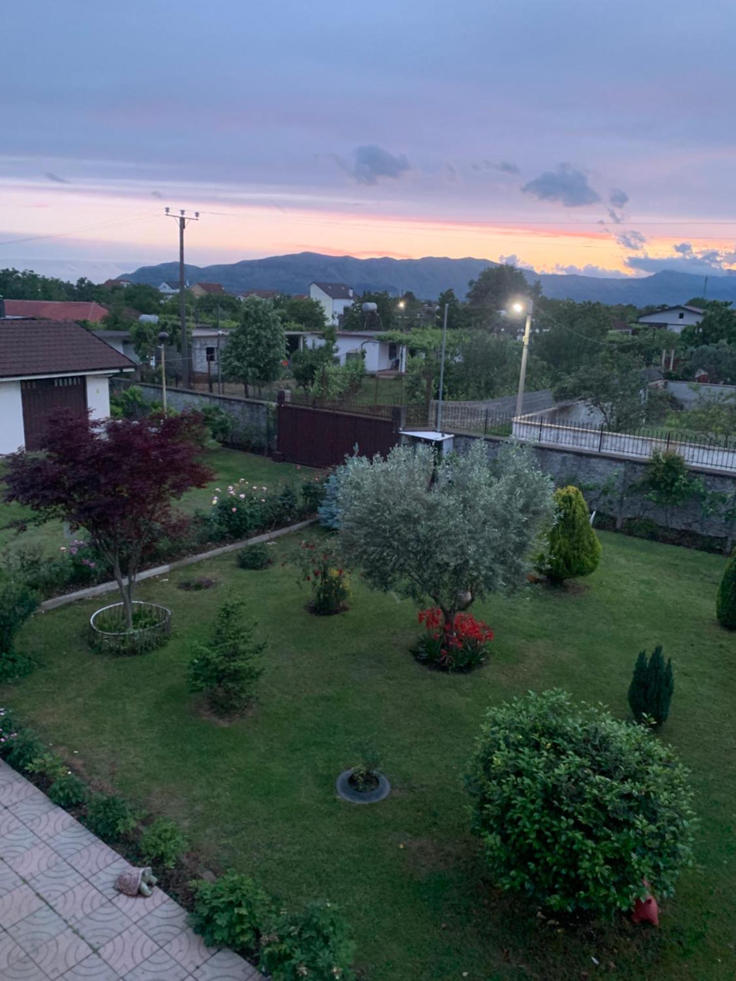 Hotel Villa Linda Shkoder Exterior photo