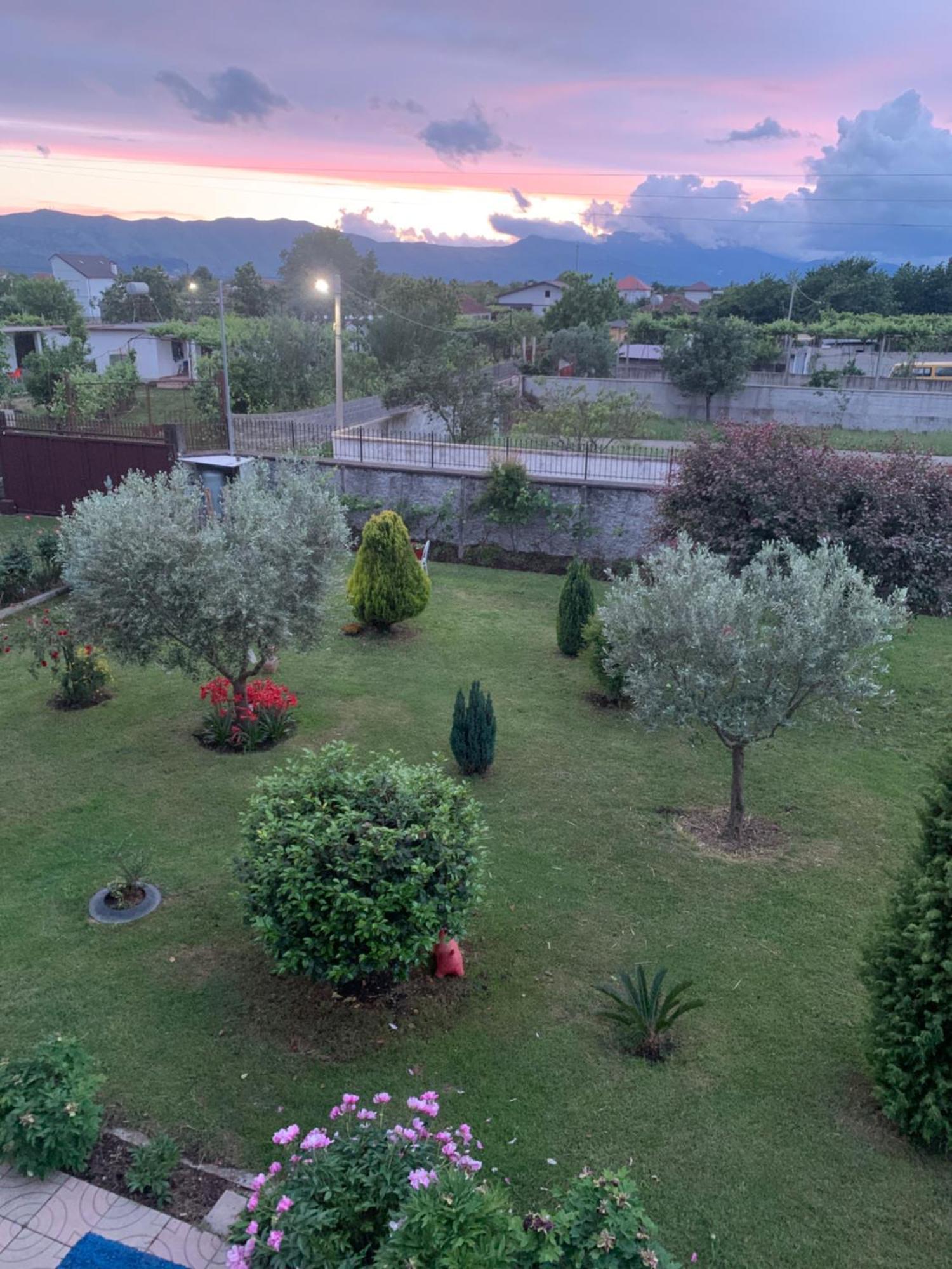 Hotel Villa Linda Shkoder Exterior photo