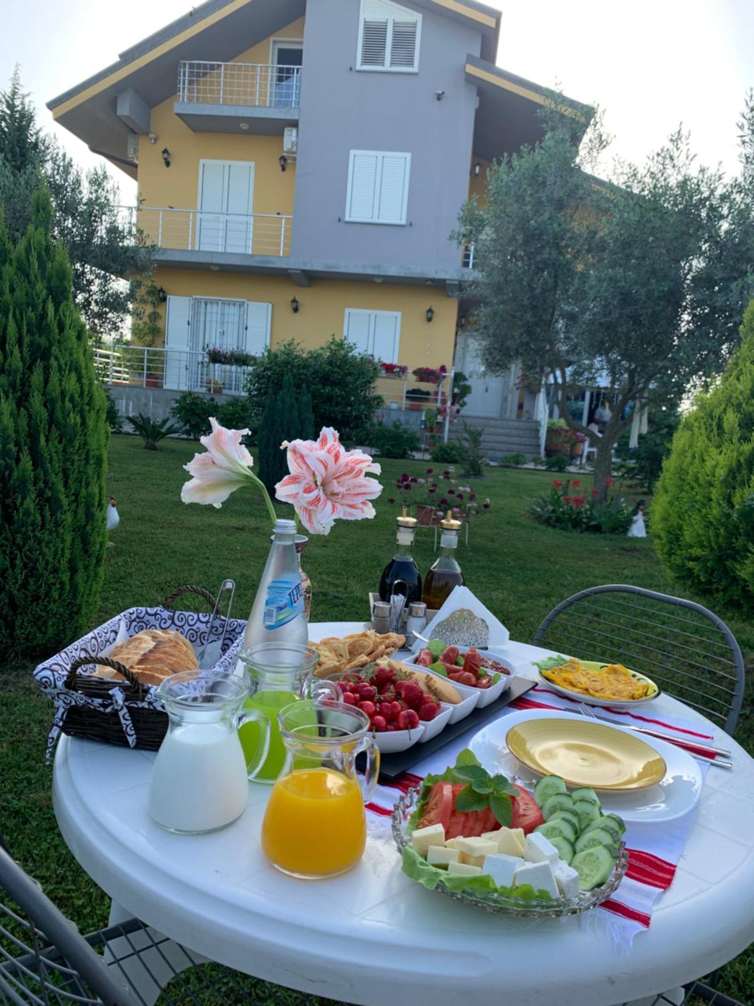 Hotel Villa Linda Shkoder Exterior photo
